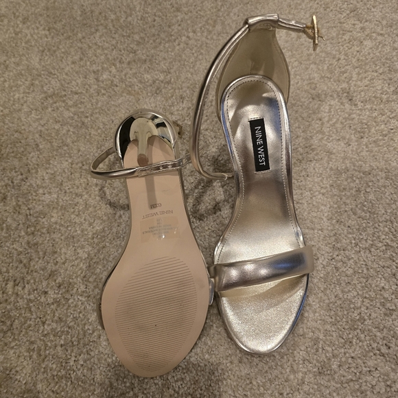 Nine west heels - Picture 3 of 3